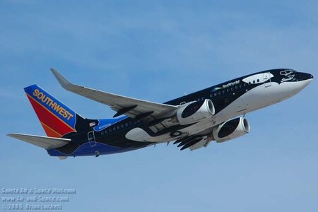 Orques, n713sw-southwest-shamu
