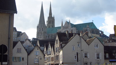 Chartres avril 13, vue  depuis la porte Guillaume
