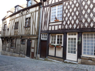 Chartres avril 13, rue des écuyers