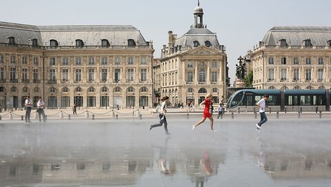 BORDEAUX, 009 BORDEAUX Place de la Bourse