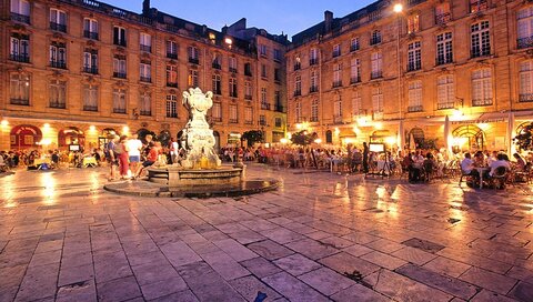 BORDEAUX, 11 BORDEAUX