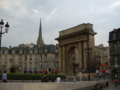 BORDEAUX, 117 BORDEAUX Porte de Bourgogne