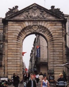 BORDEAUX, 127 Bordeaux          Porte Dijeaux