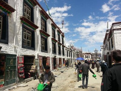 Tibet, 677a4d73ce275a24c3a847d71280396bfa413ee18ecb00cf4bf4a5726d4e5ad3d8af6412b6fc24a51bc854ffbaa8de91ead19b67907a2770ff73a70e350dfbf770402c1eb2260d843c3178d5d6f5f87a8e79dba1e97cac65272d6515864