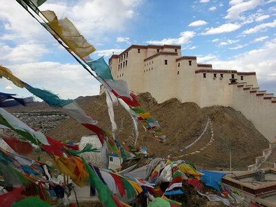 Tibet, 677a4d73ce275a24c3a847d71283396bfa413ee18ecb00cf4bf4a5726d4e5ad3d8af6412b1fd2fa71bc854ffbaa8de91ead19b6790792177ff73a70e350dfbf770402b15b0290a843c3178ddd5f6f77b8378daa48e4dec213d3a15864