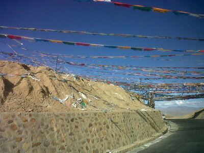 Tibet-Sur la route de Shigatse au Basecamp de l'Everest, IMG00946-20130518-0925