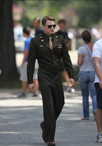 Avengers, chris-evans-en-soldat_png_500x630_q95