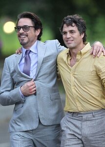 Avengers, robert-downey-jr-mark-ruffalo_png_500x630_q95