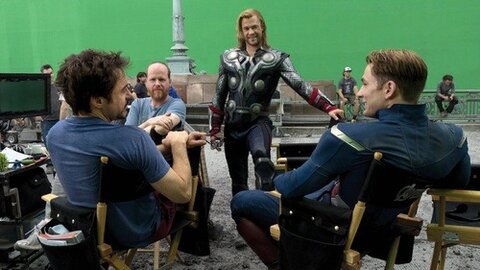 Avengers, robert-downey-jr-joss-whedon-chris-hemsworth-chris-evans_jpg_500x630_q95