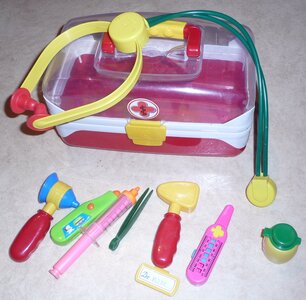 objet à vendre (divers), malette docteur avec accessoires bon etat-5€