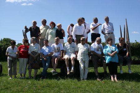 2010 GRDL - GRAND RASSEMBLEMENT DES LAFAYE, H- CES CHERS COUSINS  004 