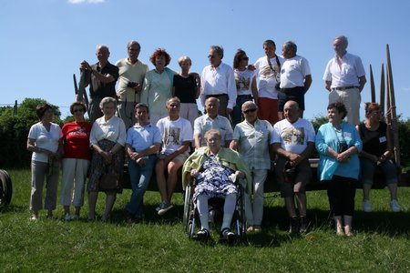 2010 GRDL - GRAND RASSEMBLEMENT DES LAFAYE, H- CES CHERS COUSINS  006 