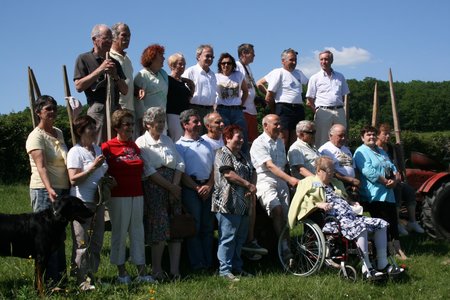 2010 GRDL - GRAND RASSEMBLEMENT DES LAFAYE, H- CES CHERS COUSINS  009 