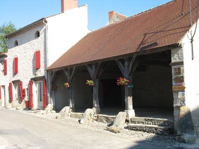 VICHY-VOSGES-ALSACE-LE CREUSOT, 085 CHARROUX
