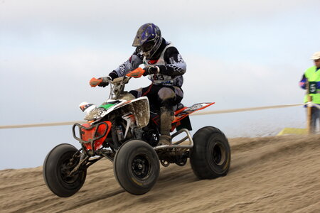 quads , enduroquad touquet le 06 02 10 107