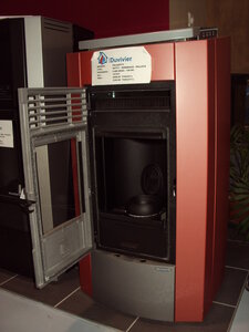 Show-room Ets. Duvivier SA à Rochefort (chauffage, poêlerie, sanitaire, énergies renouvelables), Puissance : 6kW - 120 m³
