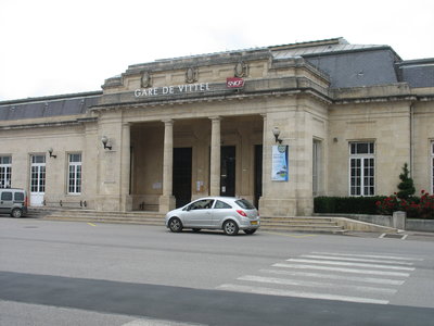 VICHY-VOSGES-ALSACE-LE CREUSOT, 330 VITTEL
