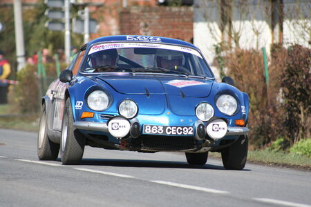 Voitures de course, rallye des routes du nord 119