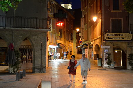 09 Nyons, 07 Nyons by night