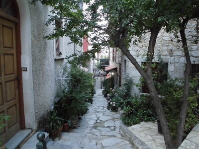 gillesg, arachova8
