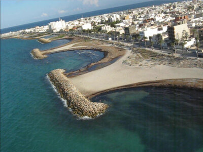 Mahdia Tunisie, Digues de roches de Plage Mahdia