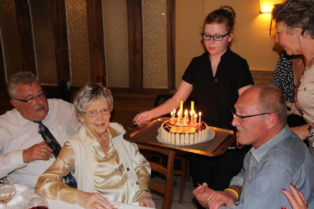 90 ans de Therese, therese 90 ans 102