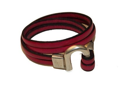 Bracelet, 25€ / Ask for colors