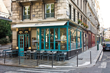 Paris, facade-1