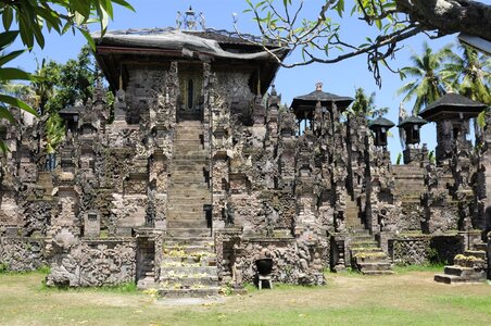 BALI 2013, TEMPLE BAROQUE BEJI