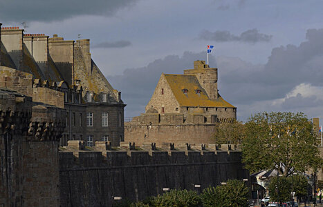 19- Avranches et sa région, Les remparts de Saint-Malo