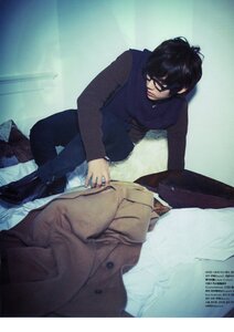 MARIE CLAIRE DECEMBRE 2010 ISSUE SCAN, 9