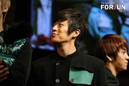 02-12-2010 YONSEI UNIVERSITY HOSPITAL LOVE SHARING CONCERT, 125