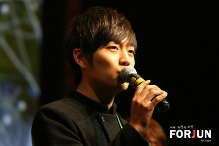 02-12-2010 YONSEI UNIVERSITY HOSPITAL LOVE SHARING CONCERT, 120