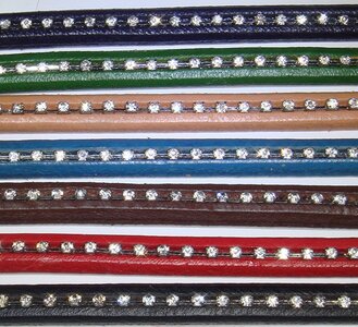 Regaliz,  Regaliz with strass (20mm) 15€