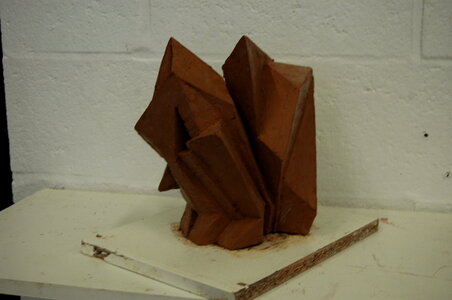 Sculpture, Agréssivité