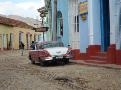 Cuba photo Ch, rue Trinidad  voiture