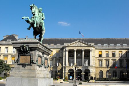 Rouen, Rouen  242 