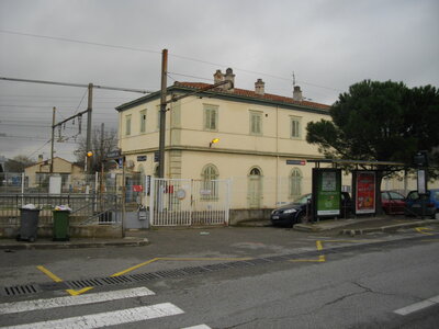 GR 2013 : DU PAS DES LANCIERS A MARTIGUES, La célèbre gare du Pas des Lanciers !