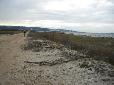 GR 2013 : DU PAS DES LANCIERS A MARTIGUES, Cordon littoral du Jaï, en direction de Martigues