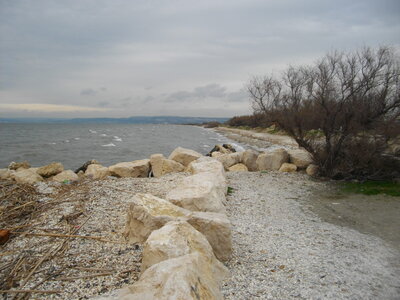 GR 2013 : DU PAS DES LANCIERS A MARTIGUES, Cordon littoral du Jaï, vue vers Marignane