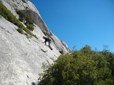 ESCALADE AUX PLATES DALLES, Jean-Pierre dans Tranquillité Assurée