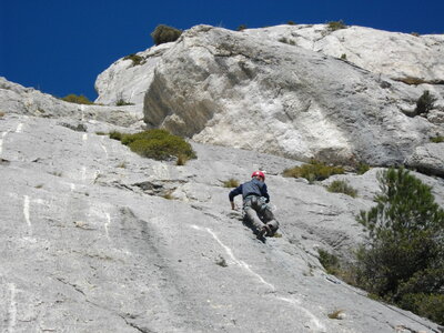 ESCALADE AUX PLATES DALLES, Jean-Pierre dans Ymalécélevieurelé