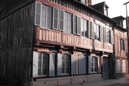 Pont-L'Evêque, Pont-L’Evêque  32 