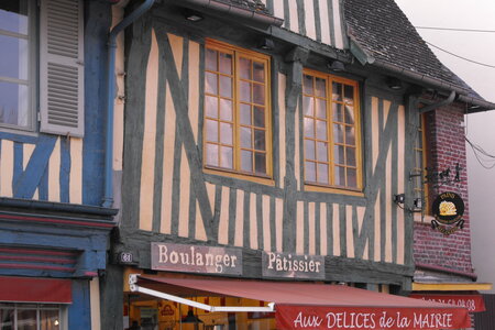 Pont-L'Evêque, Pont-L’Evêque  46 