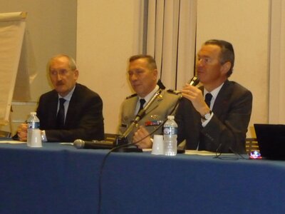 Colloque 2013, P1220077
