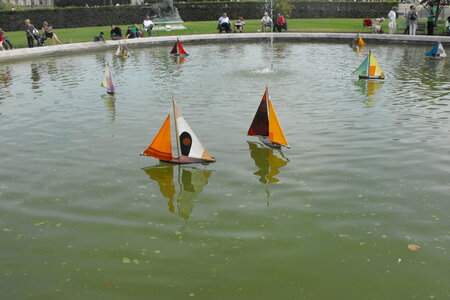 Paris, Tuileries - Louvre  10 