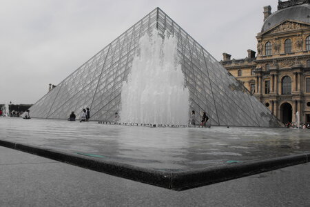 Paris, Tuileries - Louvre  22 