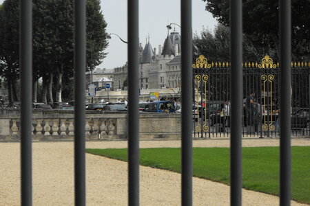 Paris, Tuileries - Louvre  28 