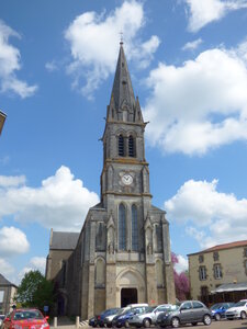Les églises du patrimoine Français, 85 - Tiffauge
