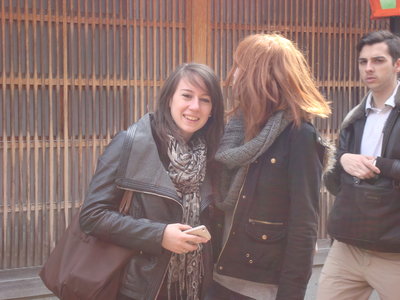 Océane, Pauline et Félicie au quartier Geisha